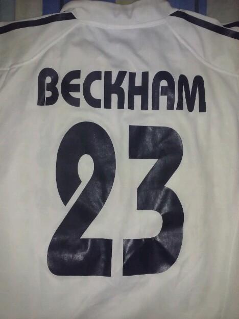 Imagen de Hermosa camiseta REAL MADRID DAVID BECKHAM 23 numero 0