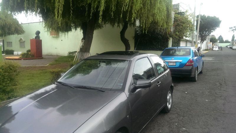 Imagen de Seat ibiza vetcion surf 2002 gris obscuro numero 0