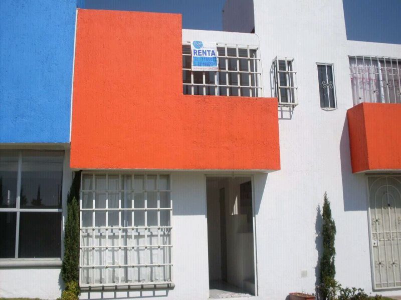 Imagen de VENDO CASA EN CONDOMINIO EN TZOMPANTLE SUR numero 0