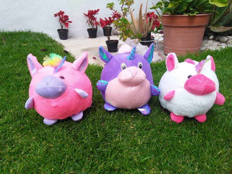 Imagen de Bolita de peluche unicornio y mas figuras 20 cms numero 1
