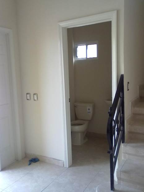 Imagen de CASA DE 3 RECAMARAS 2 1/2 BAÑOS numero 1