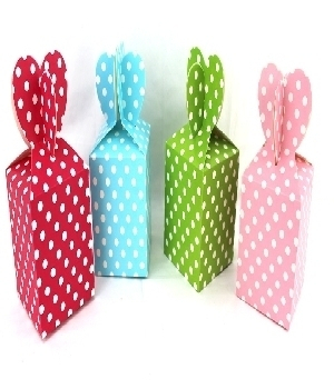 Imagen de Cajitas de regalo carton puntitos chicas numero 0