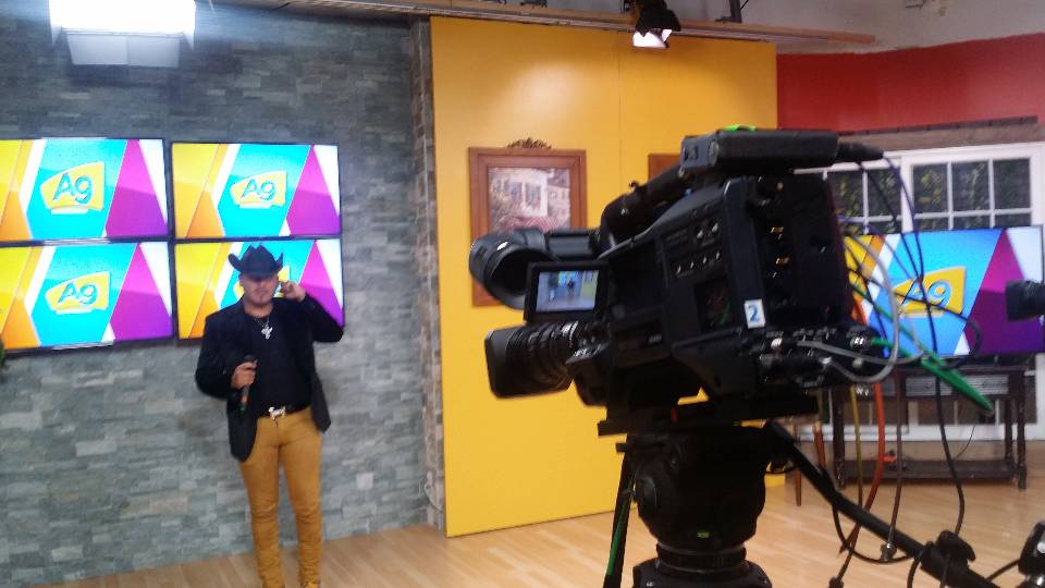 Imagen de El Mejor Imitador de Espinoza Paz numero 0