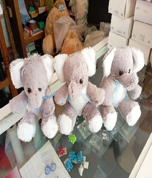 Imagen de Elefantes de peluche de 15 cms ideales para centros de mesa baby showe numero 0