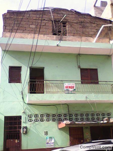 Imagen de I am selling a house behind Americana hardware Read more: http://comerciov numero 1