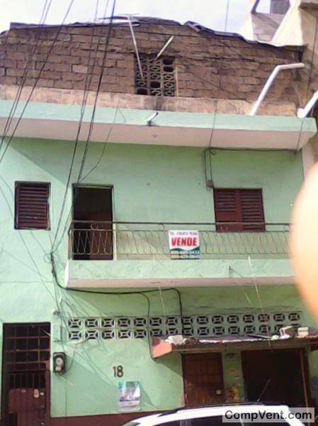 Imagen de I am selling a house behind Americana hardware Read more: http://comerciov numero 0