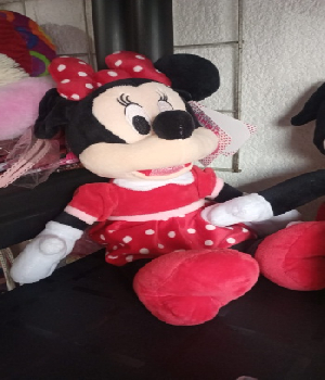 Imagen de Mimi de peluche de 40 cm con vestido rojo numero 0