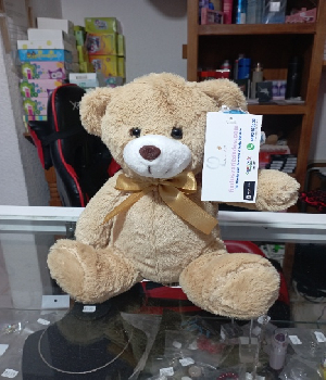Imagen de Oso de peluche de 25 cm color miel para centro de mesa numero 0