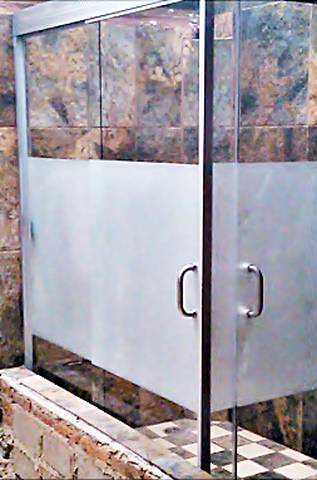 Imagen de PUERTAS, CANCELES, DOMOS, PASAMANOS Y PROYECTOS EN CRISTAL TEMPLADO numero 3