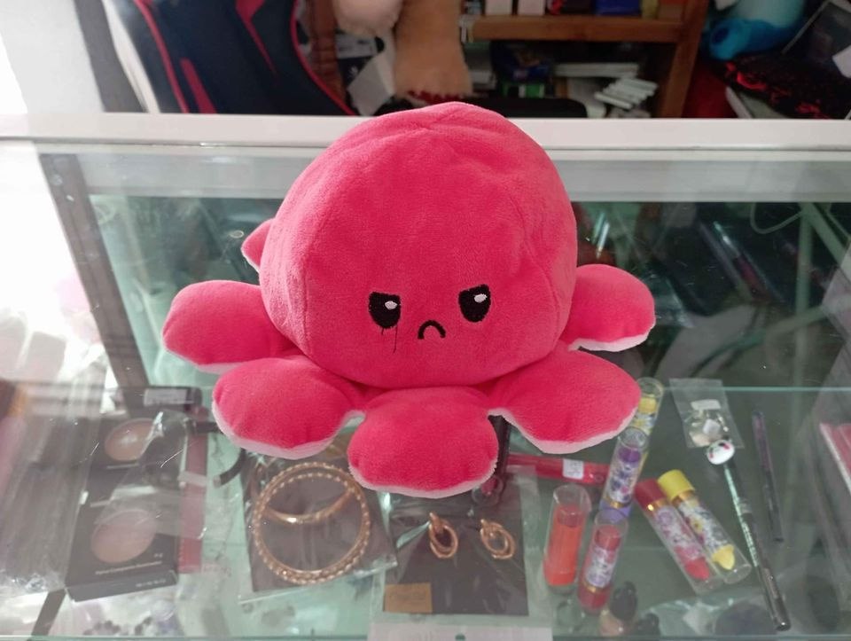 Imagen de Pulpo reversible peluche color rosa y rojo de 15 cms numero 1