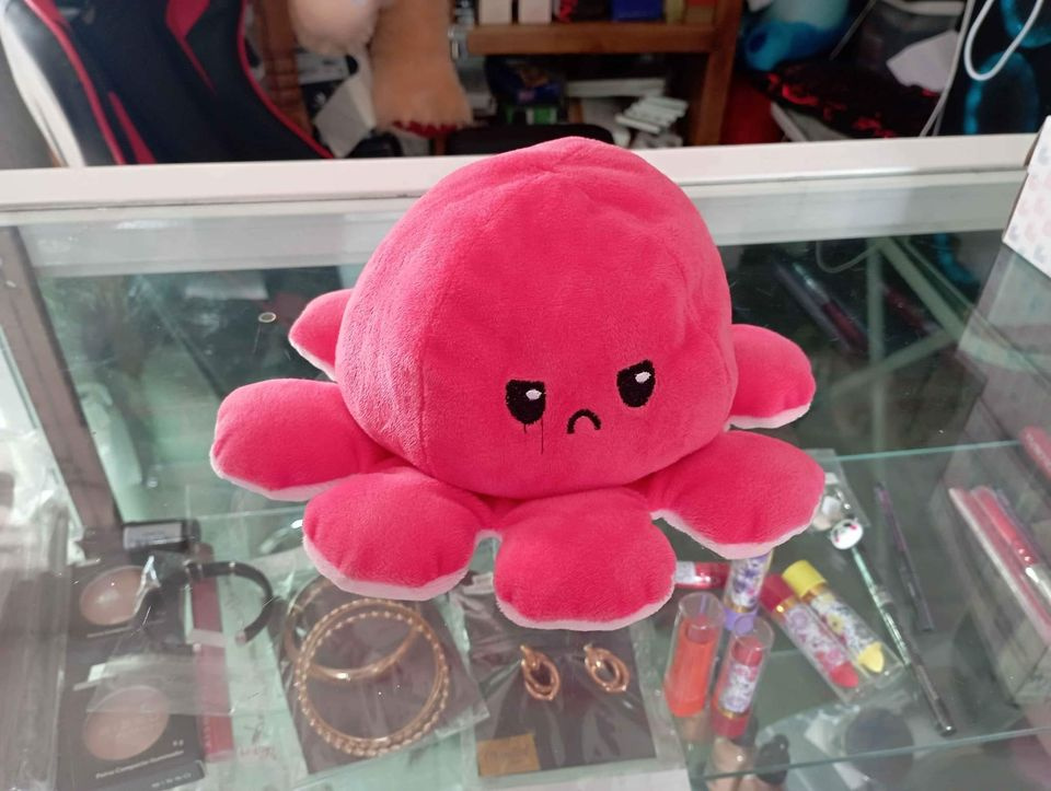 Imagen de Pulpo reversible peluche color rosa y rojo de 15 cms numero 3