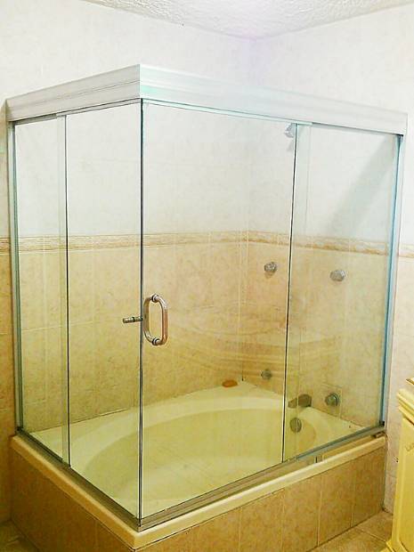 Imagen de CANCELES DE BAÑO NUEVOS DISEÑOS EN CRISTAL TEMPLADO EUROCRISTALIA numero 2