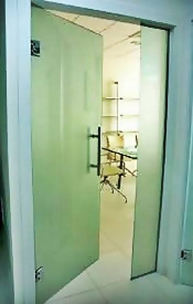 Imagen de CANCELES DE BAÑO NUEVOS DISEÑOS EN CRISTAL TEMPLADO EUROCRISTALIA numero 1