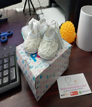 Imagen de Zapatitos para bebe blancos bautizo MOD 580 numero 0