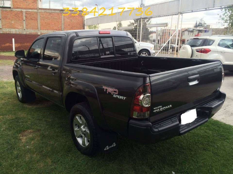 Imagen de toyota tacoma trd numero 2